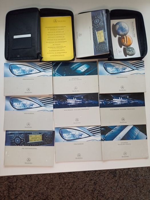 Etui, książka serwisowa, instrukcja obsługi Mercedes