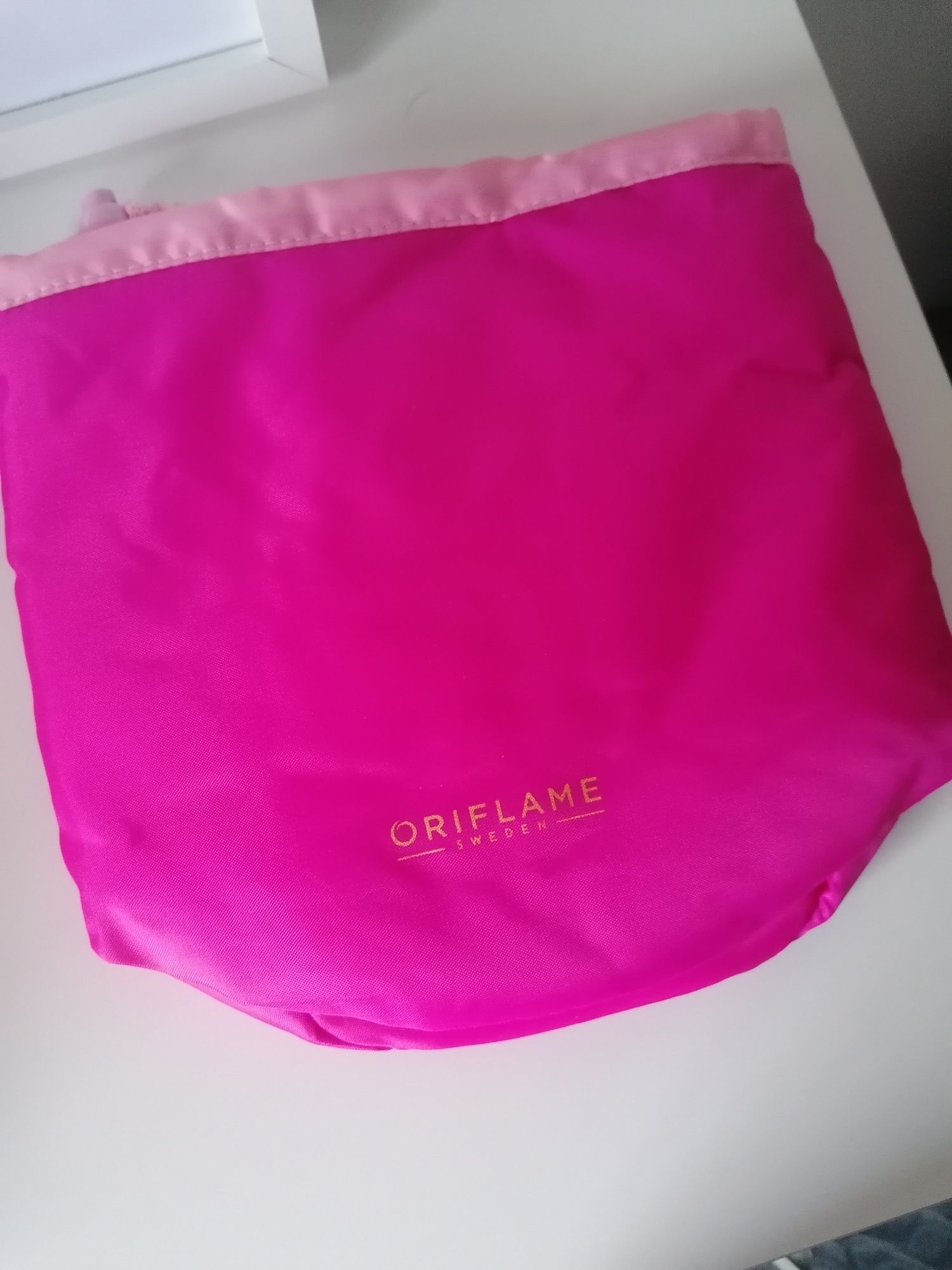 Necessaire Rosa Oriflame