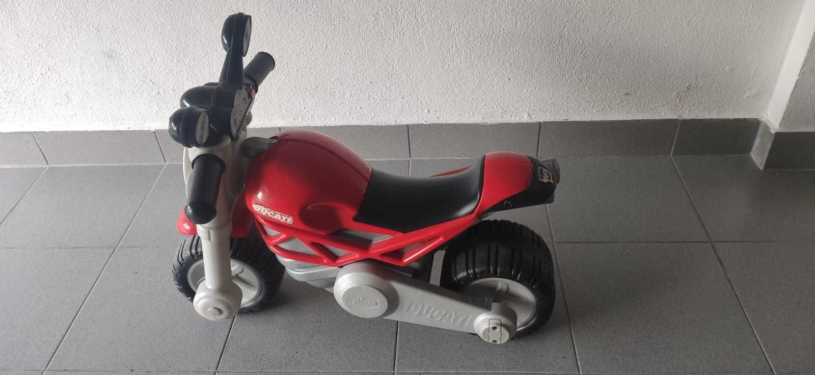 Mota criança Ducati