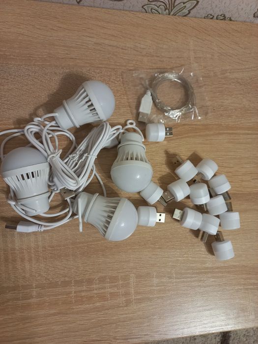 Лед лампочки.Led.світло.
Матеріал:екологічний ПВХ
Потужність: 1W та 3W