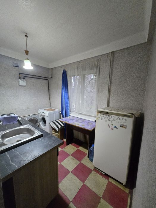 Продам 3 - комнатную квартиру ул. Алтайская