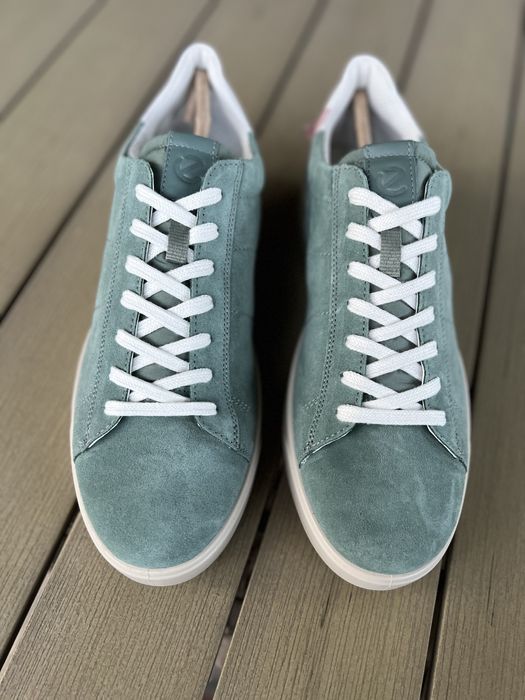 Кросівки чоловічі  42р Ecco