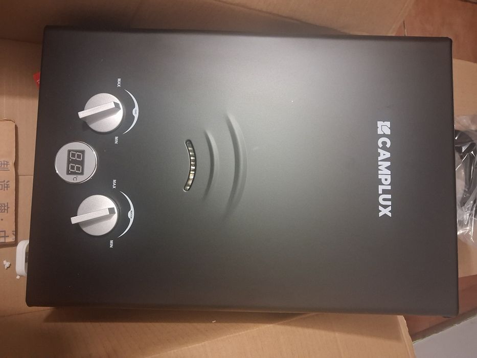 Camplux Gazowy Podgrzewacz Wody 6 Litrów butan/propan 12kW BW158BC