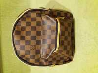 Sprzedam nowy plecak Louis Vuitton.