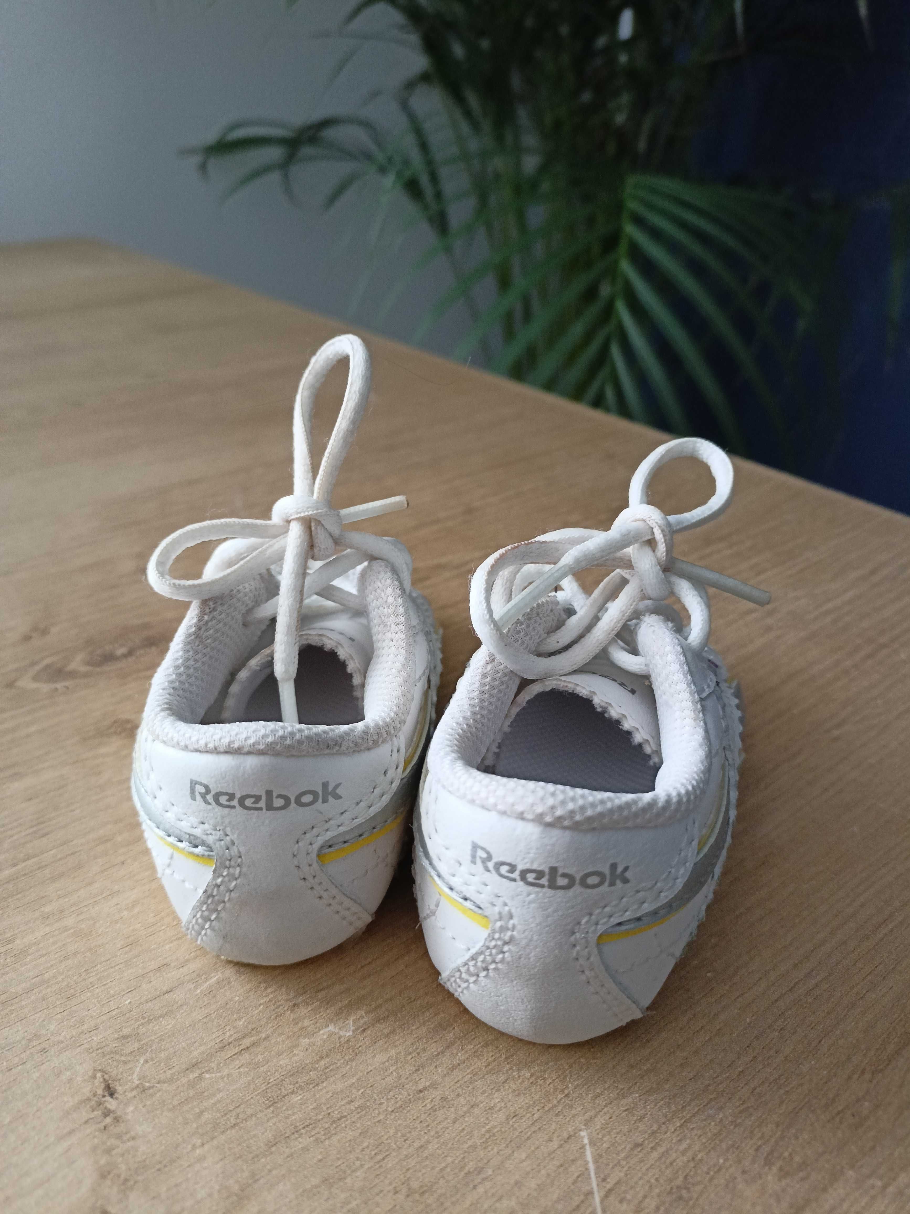 Niechodki buciki 18.5 Reebok