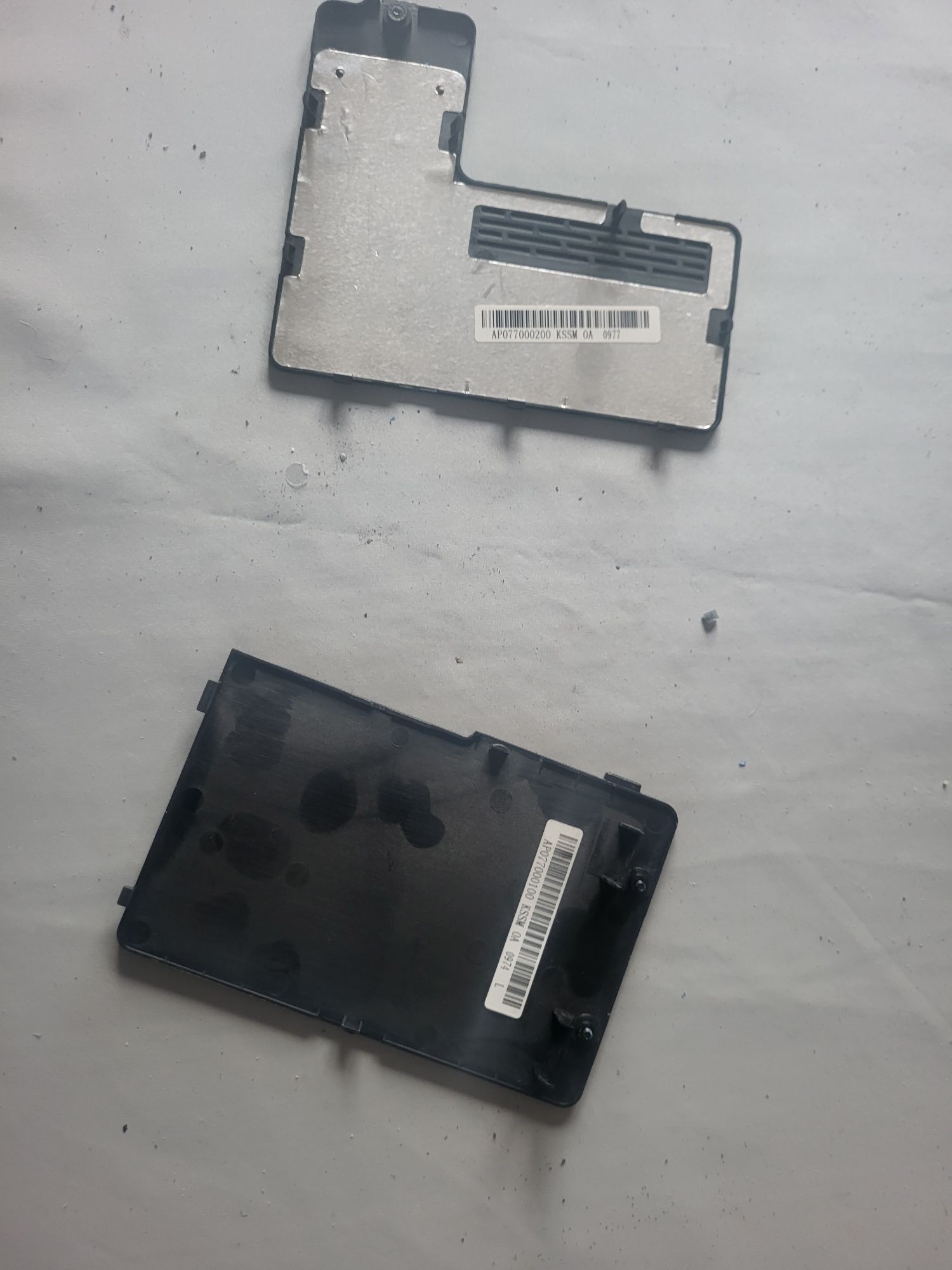 Sprzedam zaślepki od Ram I HDD do Laptopa TOSHIBA SALELLITE A500-13C P
