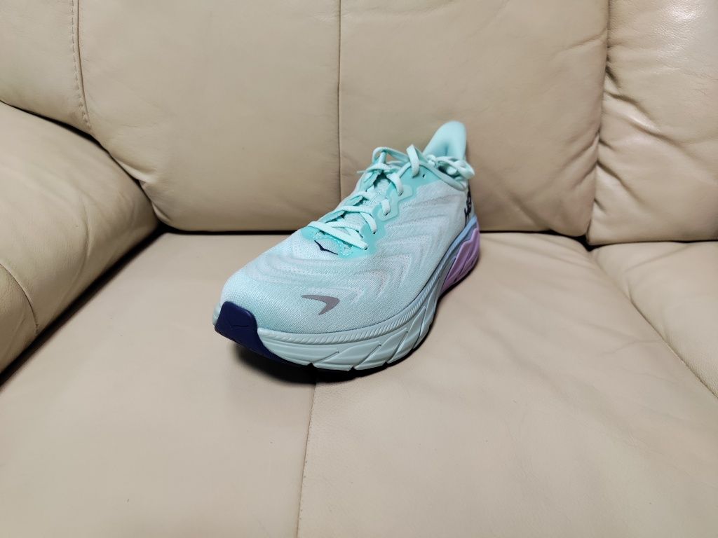 Hoka One One, M Arahi 6, 44