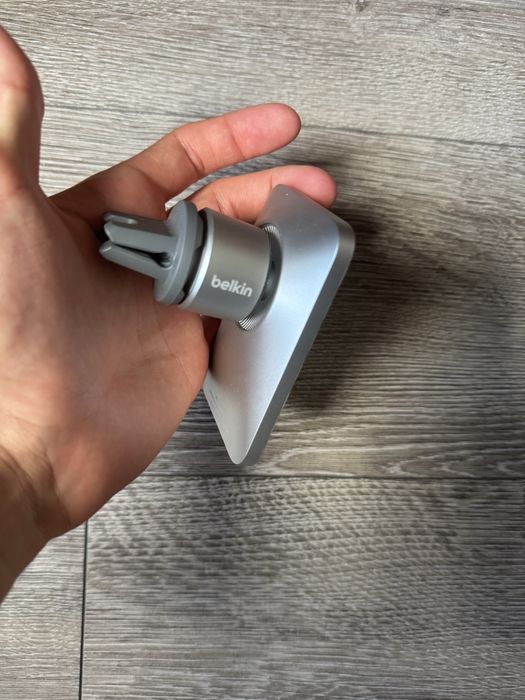 Держатель для телефона в авто машину Belkin MagSafe оригинал