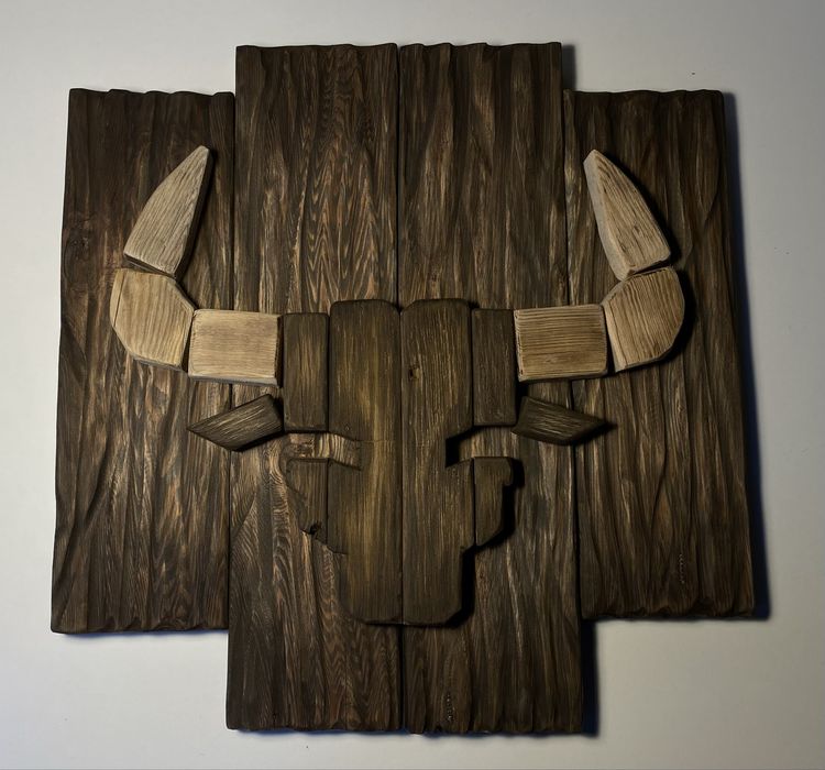 Ozdoba drewniana BYK - symbol sily i determinacji. PREZENT