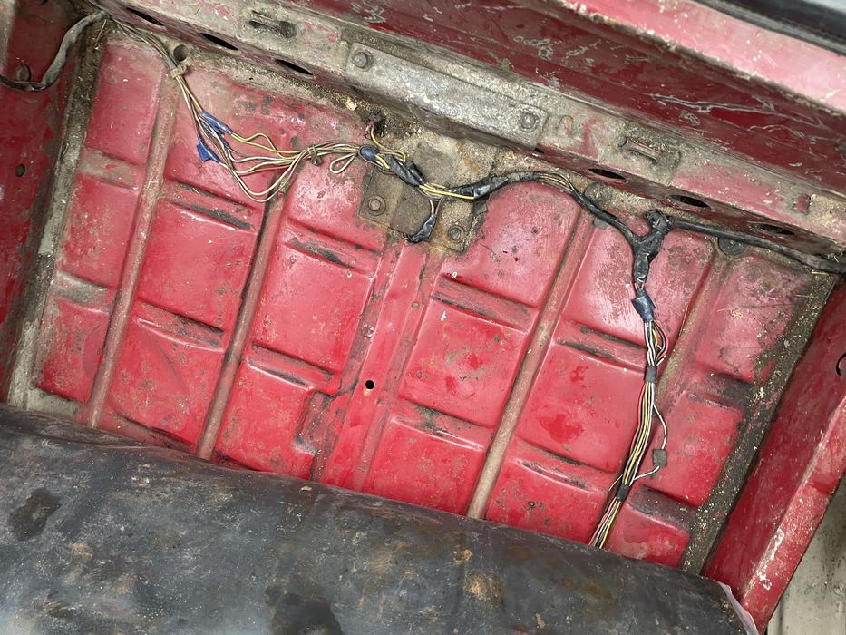 Прода Ваз 21011 бензин