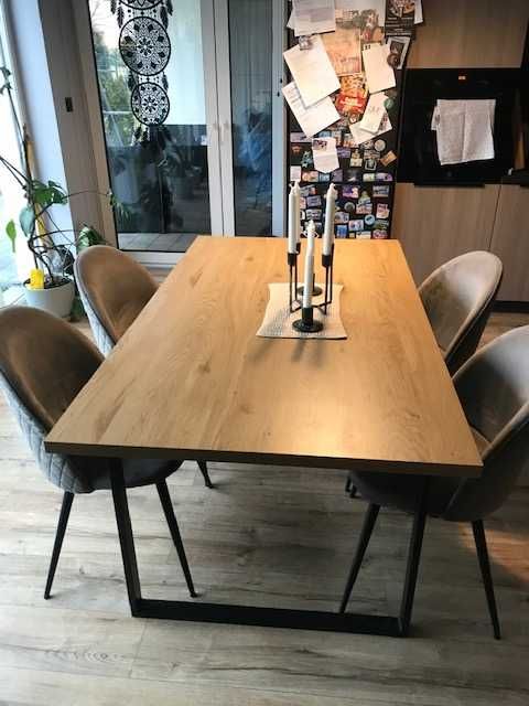 Sprzedam stół 160x90 wraz z 4 krzesłami