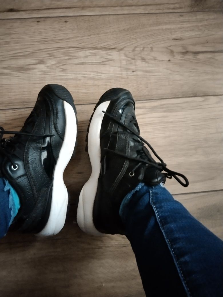 Adidasy sportowe Guess nr 36