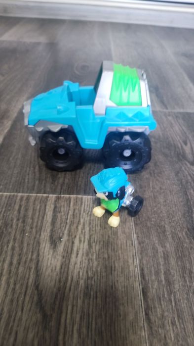 Щенячий патруль, машинка та герой