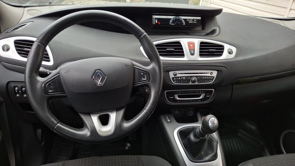 Продам Рено Гранд Сценік