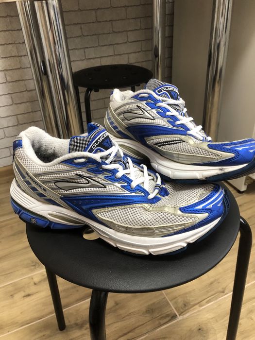 Кросівки Brooks 43р.