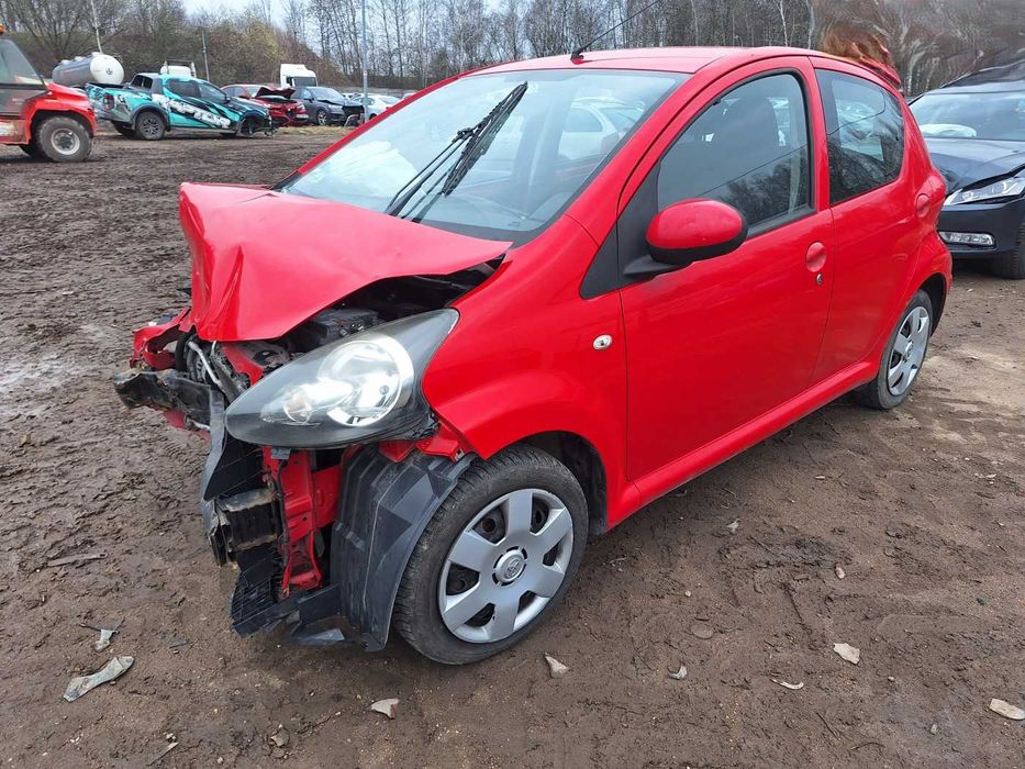 2006 Toyota Aygo 1.0 VVTI 69KM 1KR-FE kolor 3P0 Silnik części