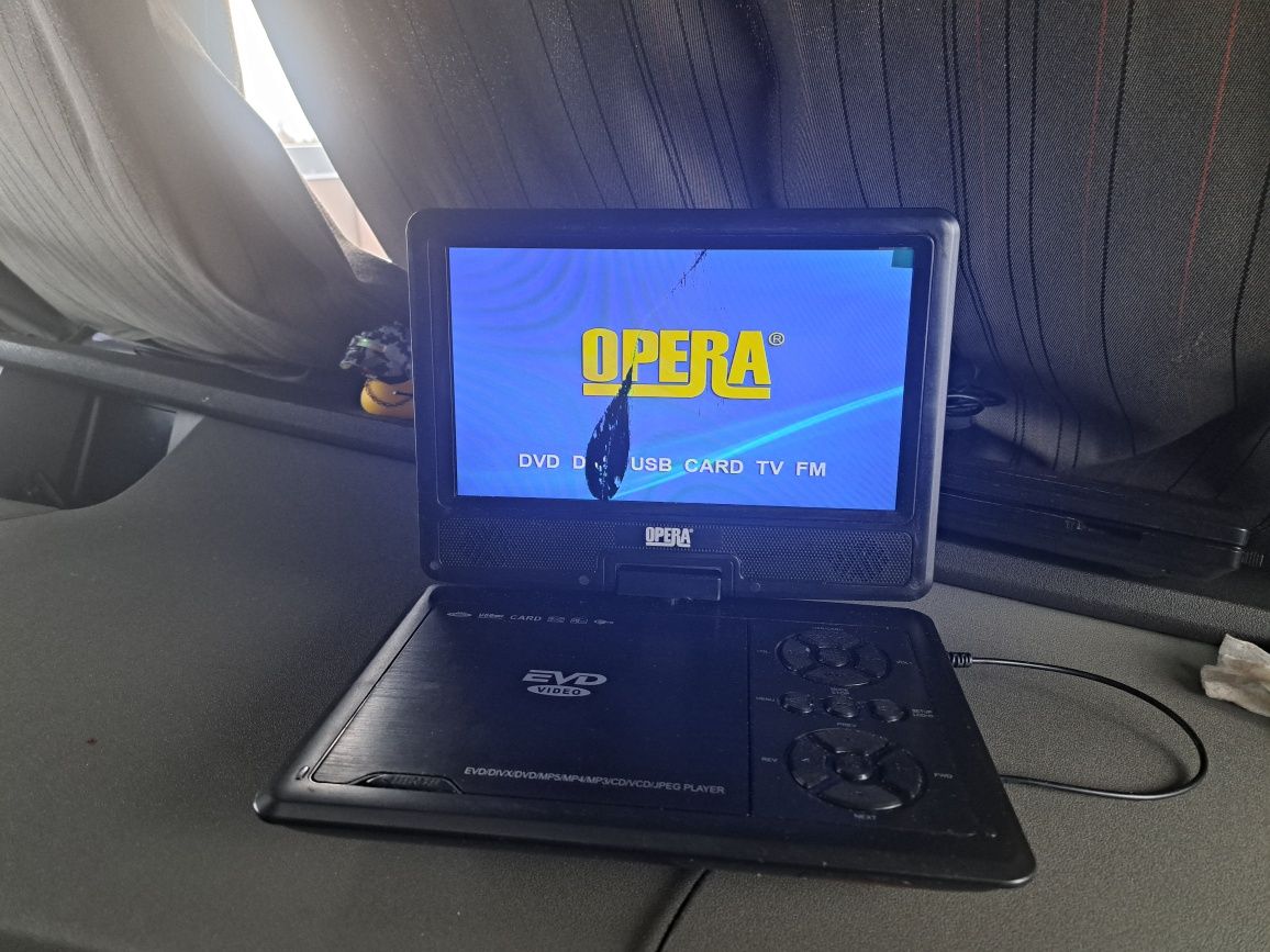 Автомобильный DVD проигрыватель Opera