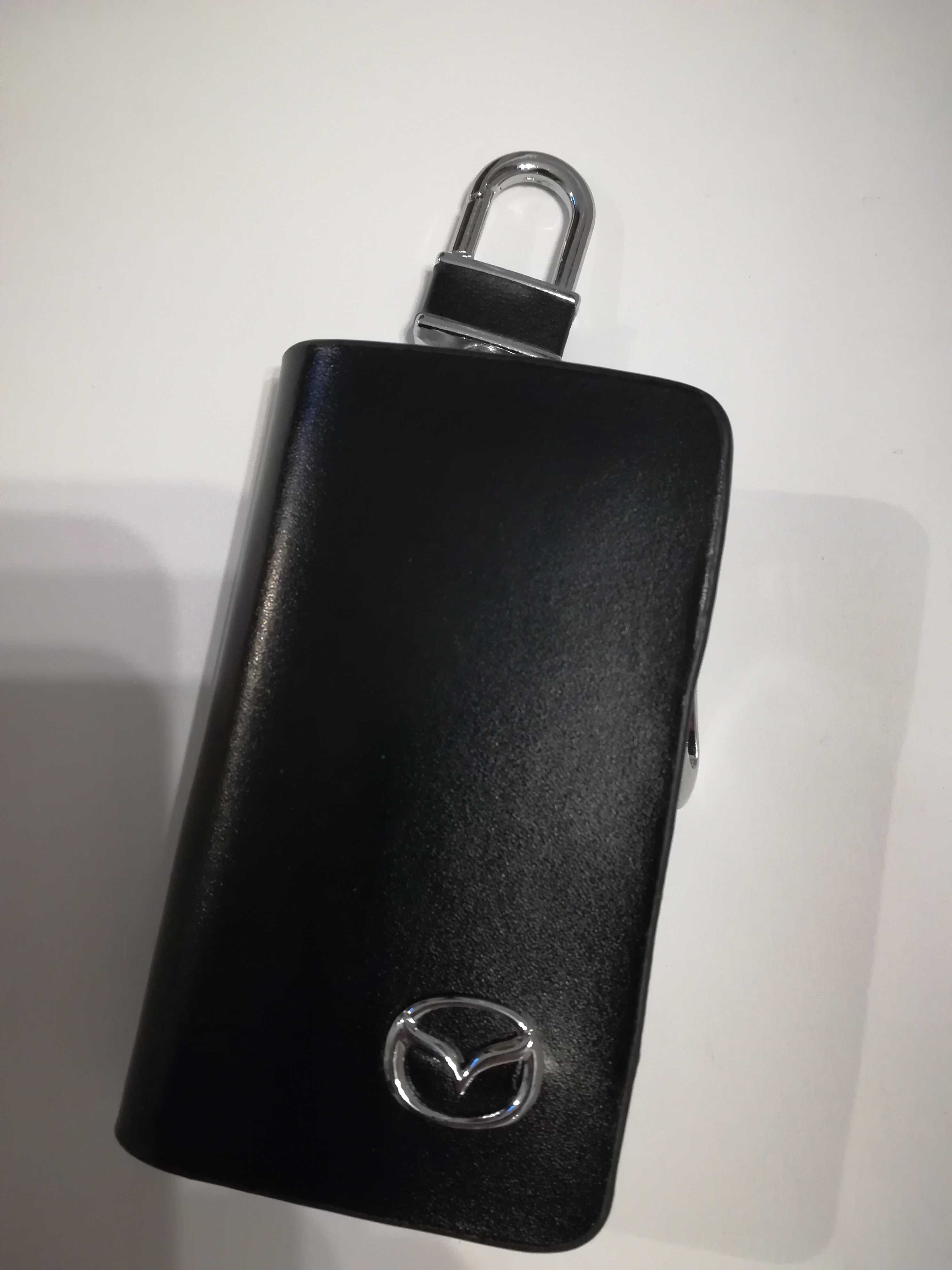 Mazda etui pokrowiec skórzane brelok breloczek skóra