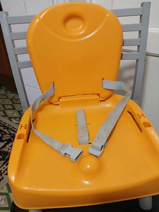 Cadeira de refeição portátil