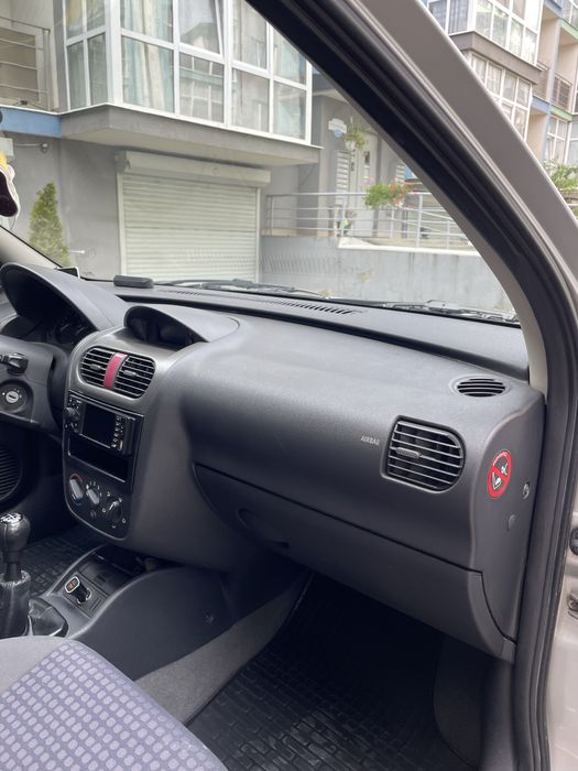Opel Corsa C 2002 рік