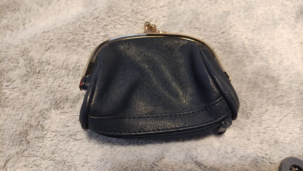 Portfel damski zamykany