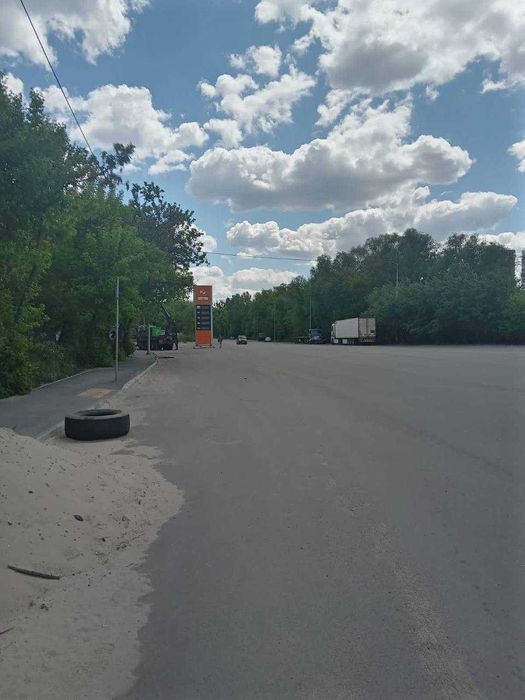 Продаж АЗС Промислова 7 Видубичі Голосіївській район без комісії