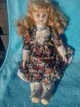 Laleczka porcelanowa figurka kolekcjonerska.Zapraszam