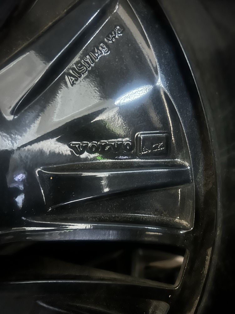 Felgi Volvo XC60,XC90 8x19,et.42,5 jak nowe 5x108