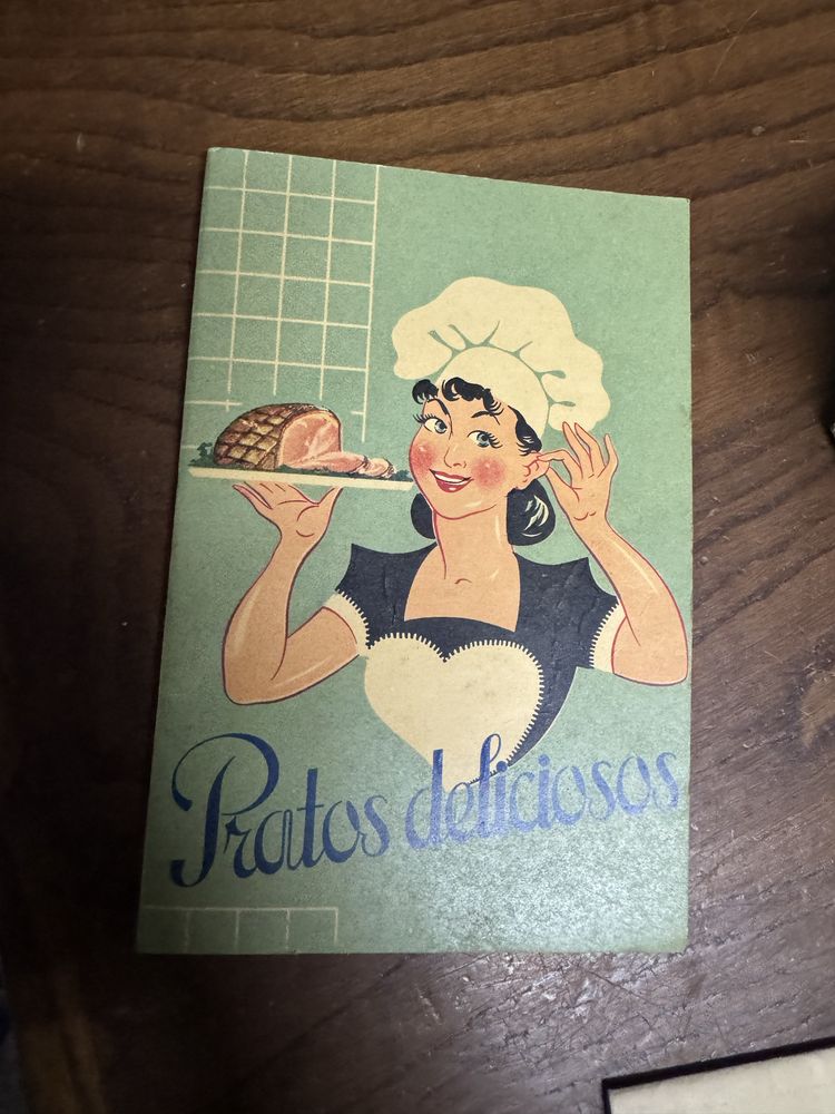 Caixa com receitas antigas