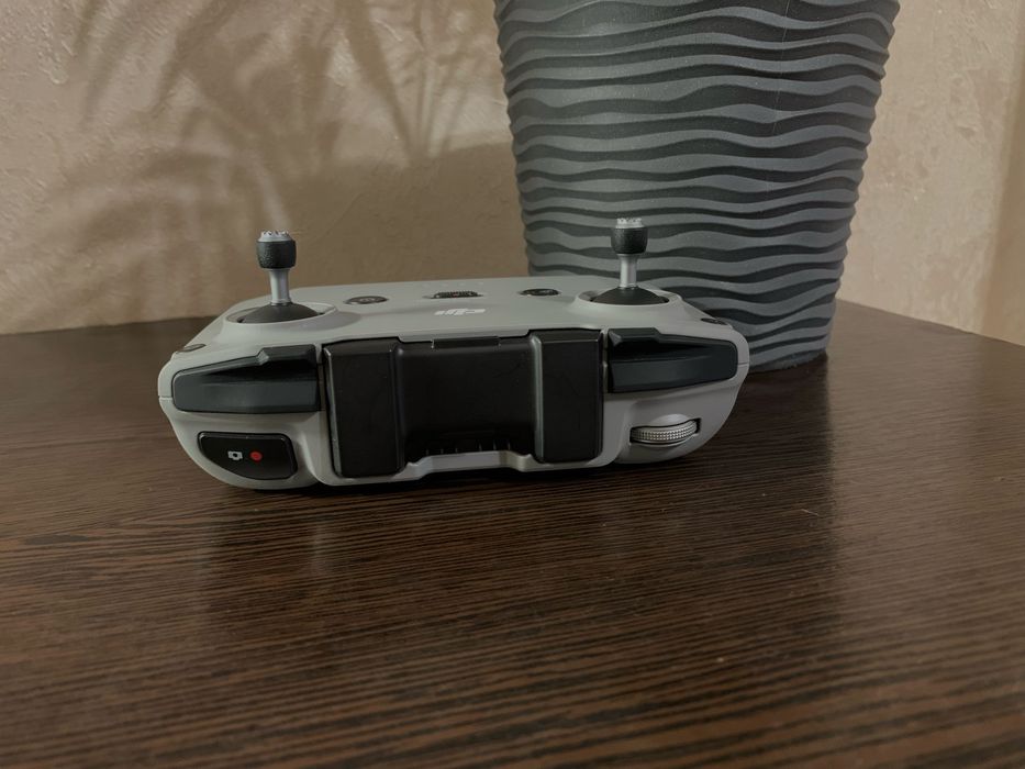 Пульт DJI RC-N1C (Mavic), стан 10/10, підходить для симуляторів на ПК