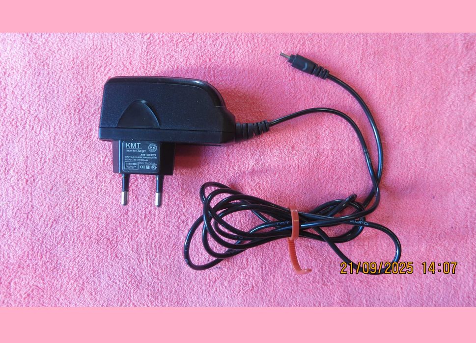 СЗУ Nokia TCT (KMT) NSH-12E 5,7V 800mA (2мм тонкий штырь)