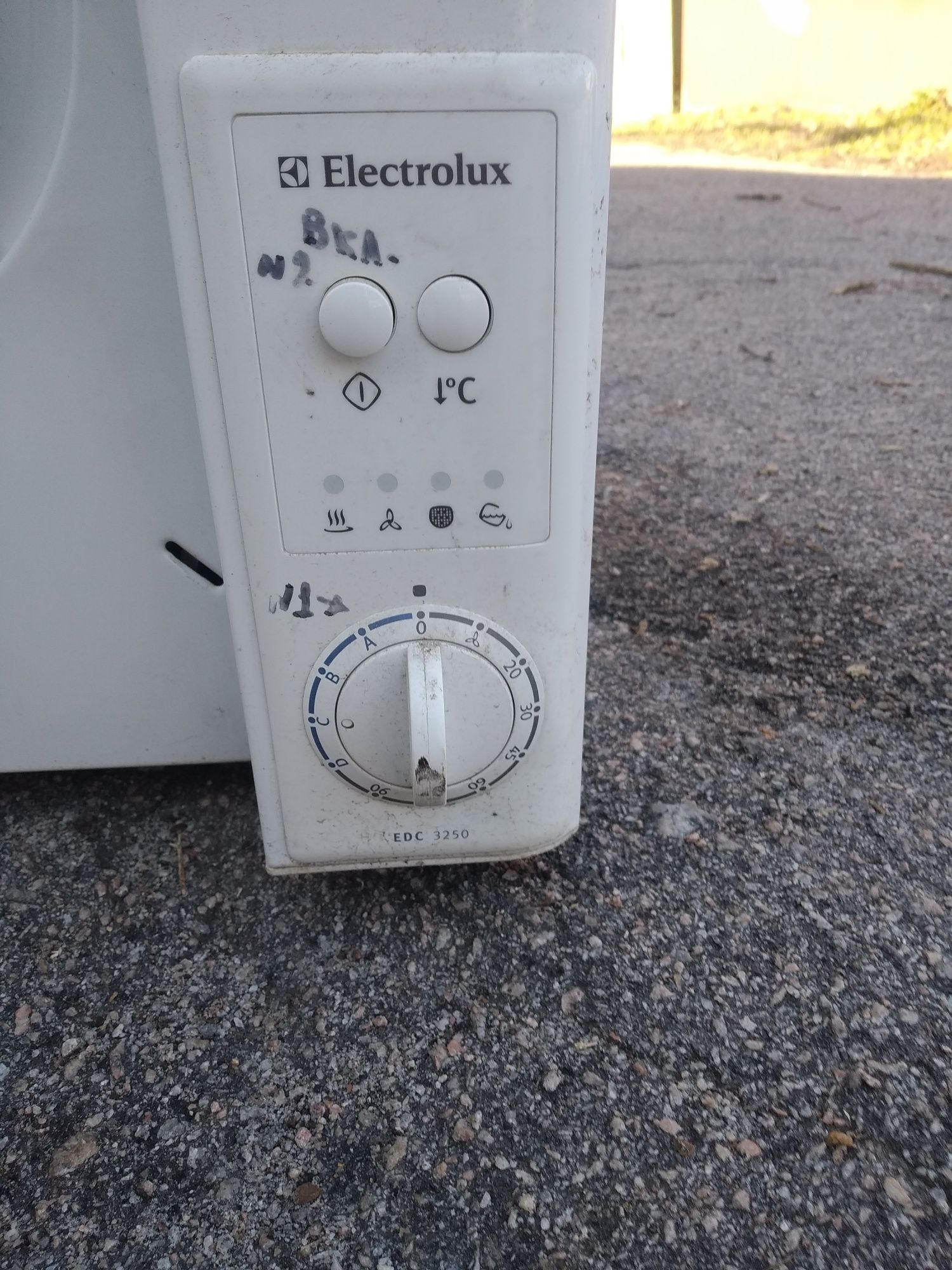 Сушильна машина Electrolux EDC 3250