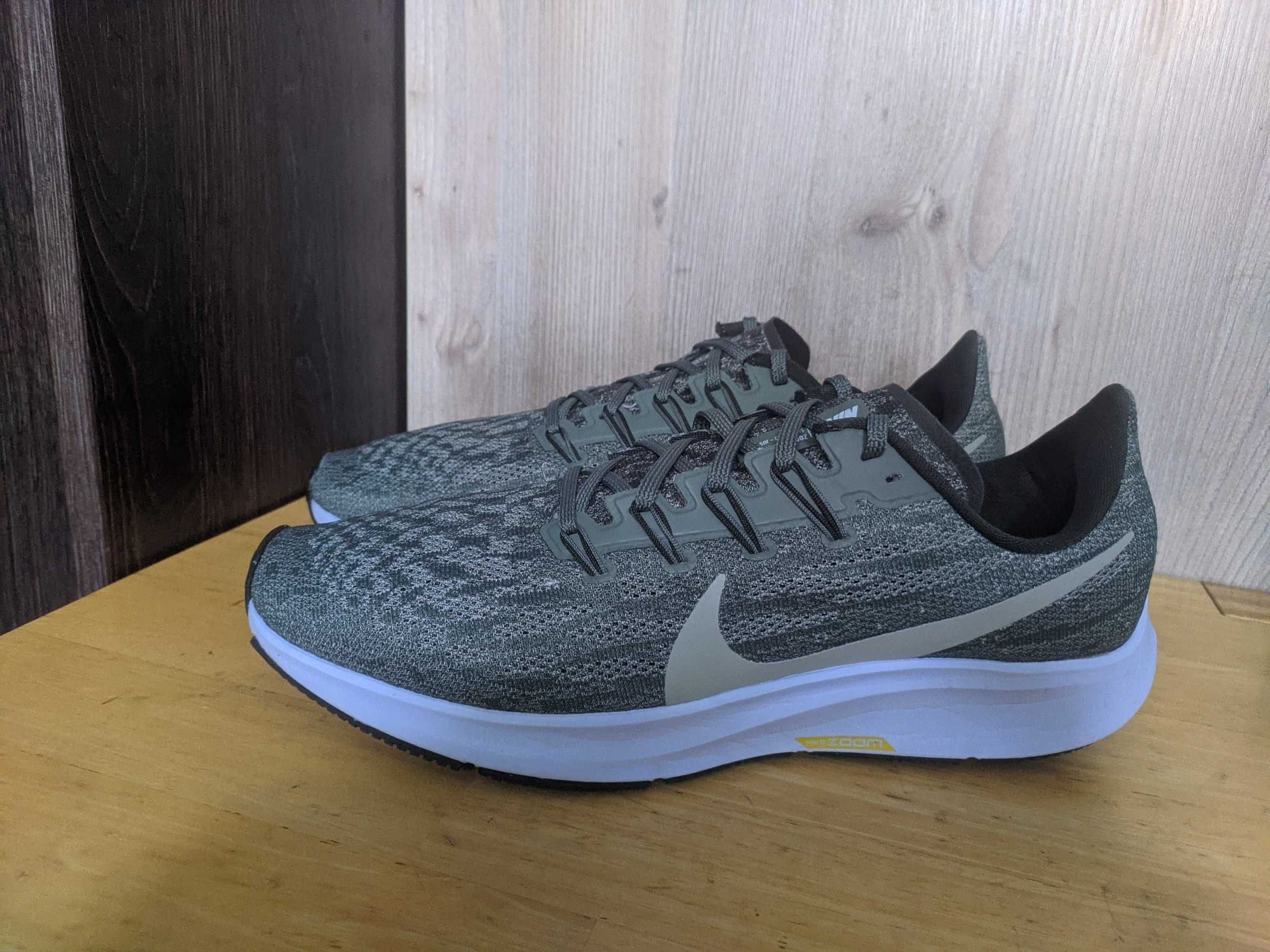 Nike Zoom Pegasus 36 - бігові кросівки