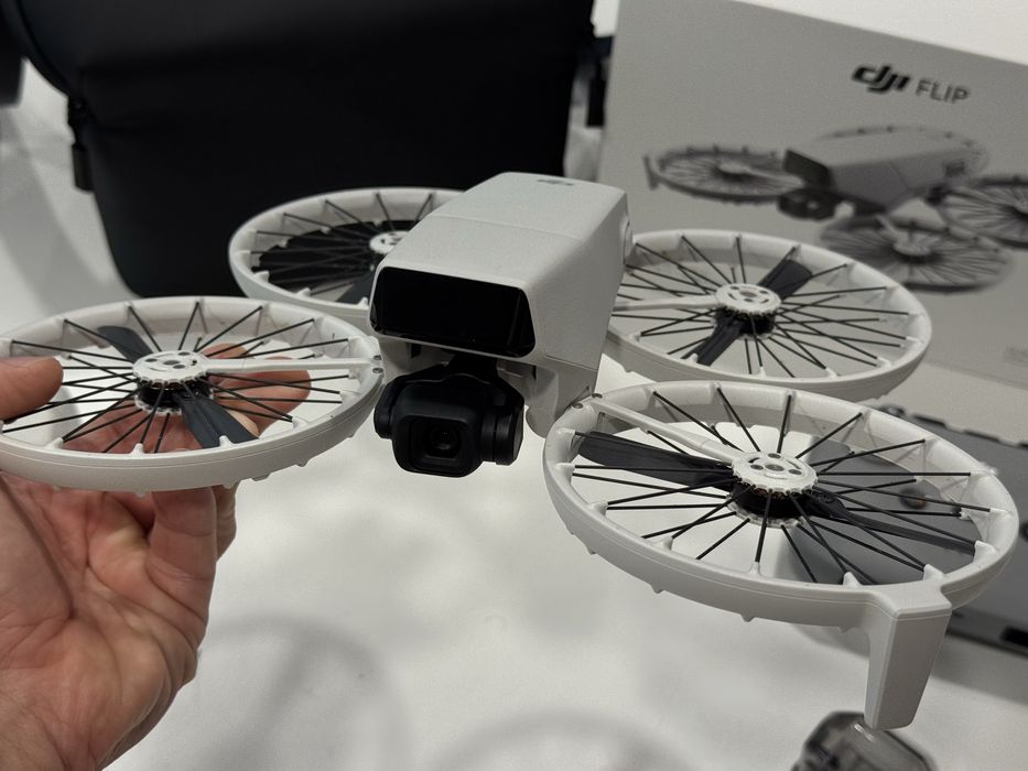 DJI Flip Fly More Combo c/ Seguro DJI Care Refresh até 2027