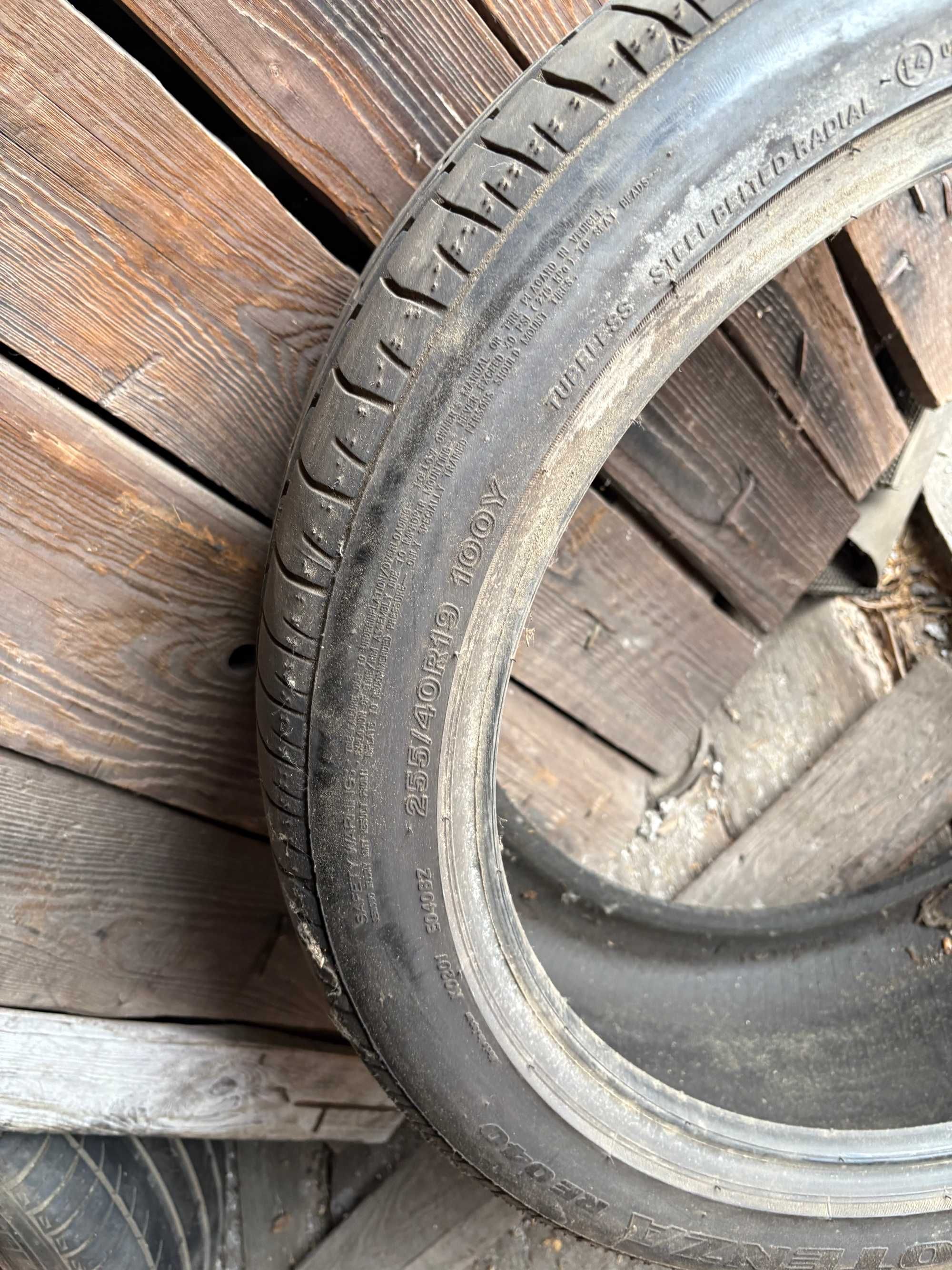 Opona pojedyncza Bridgestone Potenza RE040 255/40/19 8mm
