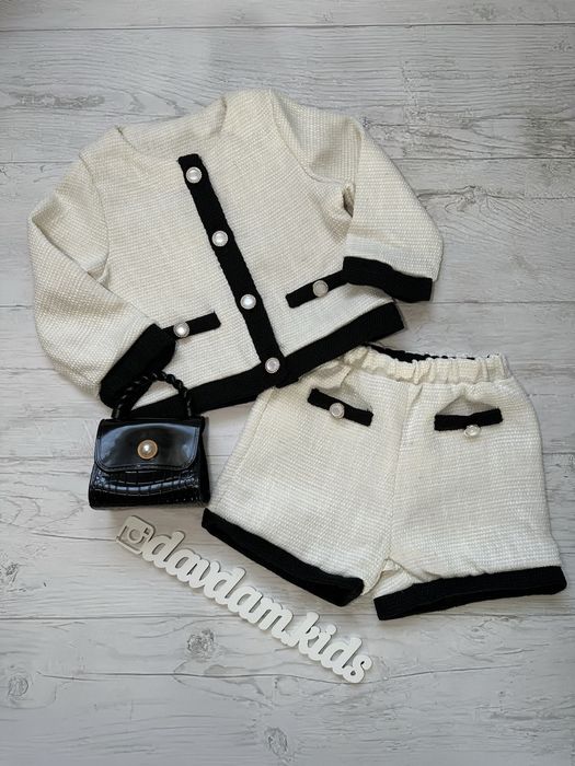 Святковий нарядний костюм для дівчинки