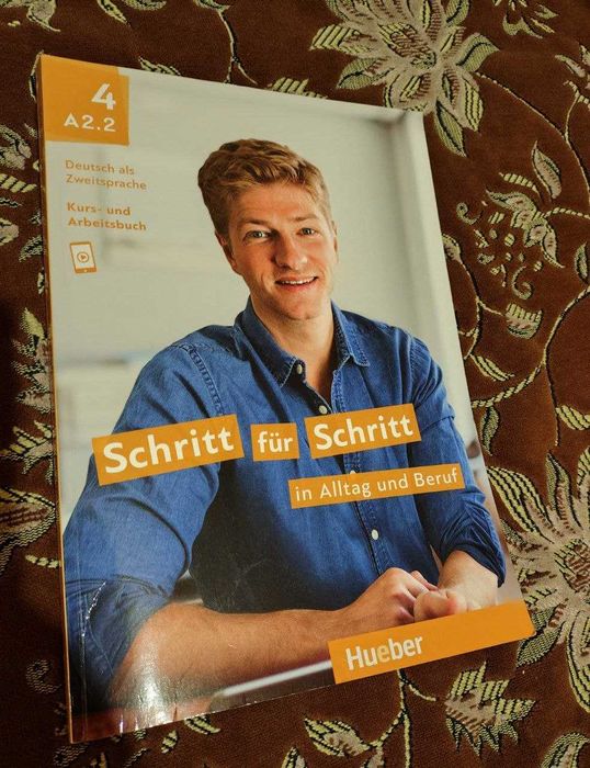 Немецкий язык Hueber Shritt fur Schritt in Alltag und Beruf 4 A2.2