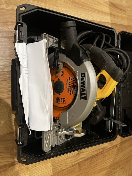 Piła Dewalt DWE576K-QS, stan jak nowa, gwarancja, +gratis
