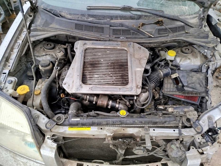 X-TRAIL T30 Передня панель, телевізор, окуляр, супорт радіаторів, шрот