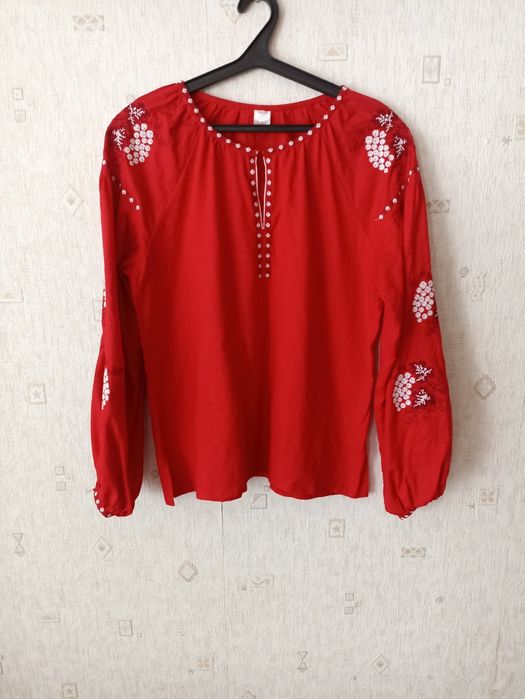 Вишиванка жіноча