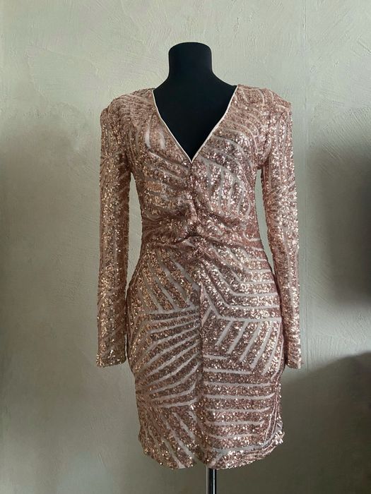 Сукня, плаття жіноче