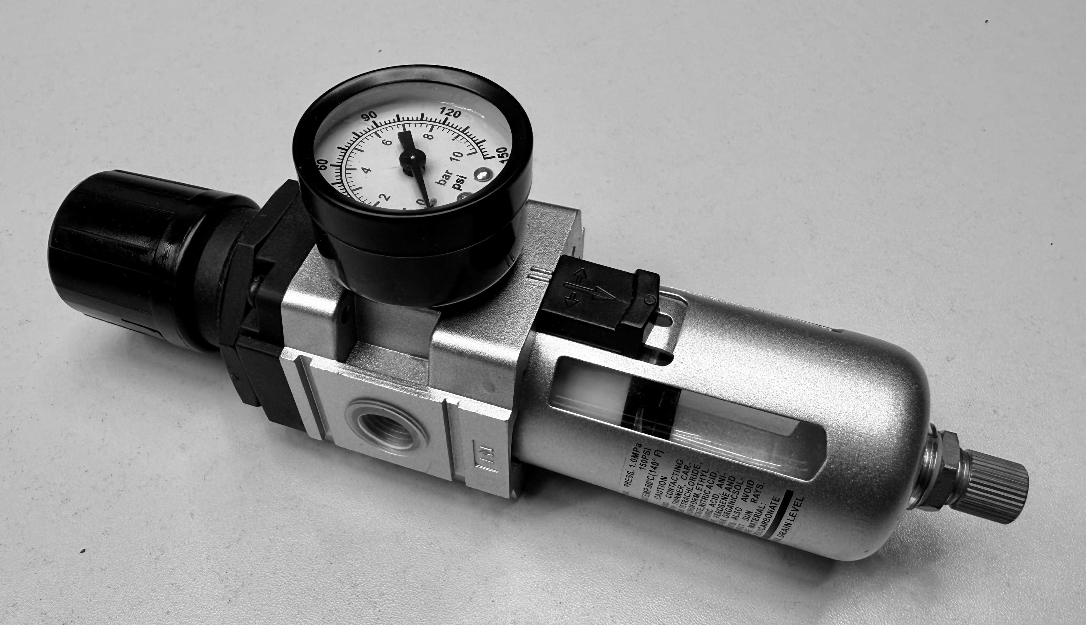 AFR38 Flitroreduktor 3/8" 0-10 bar (odwadniacz)