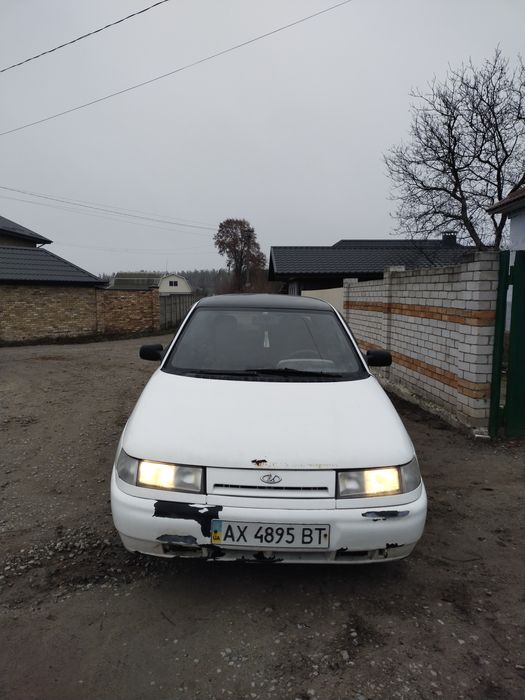 Продам неплохой авто ваз 2110.газ.бензин.свежий антифриз.новый стартер