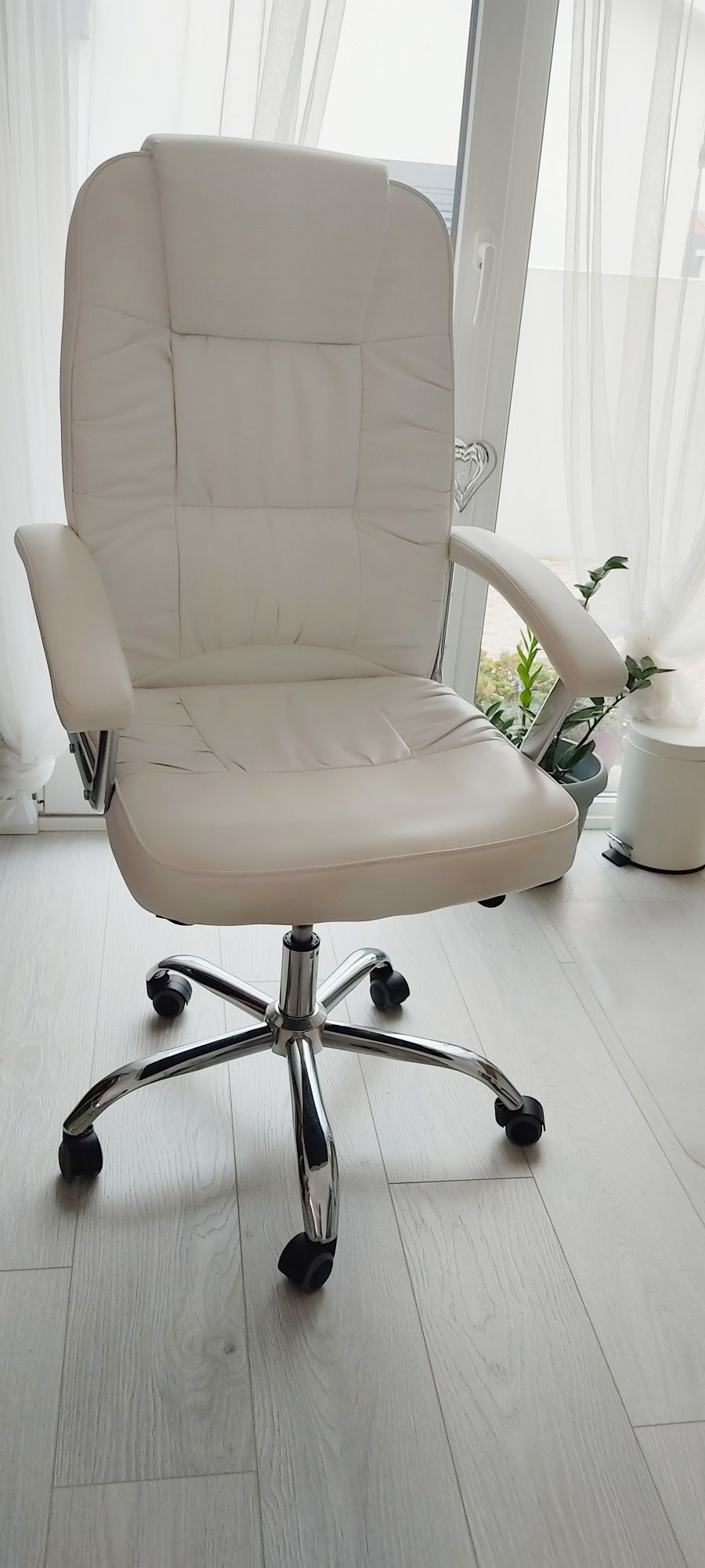 Cadeira escritório branca