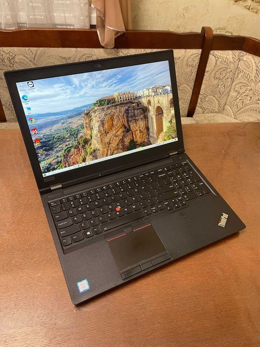 Ноутбук 15" FHD IPS Lenovo Thinkpad P53 (i7-9750H/16Gb/SSD 256/T2000)