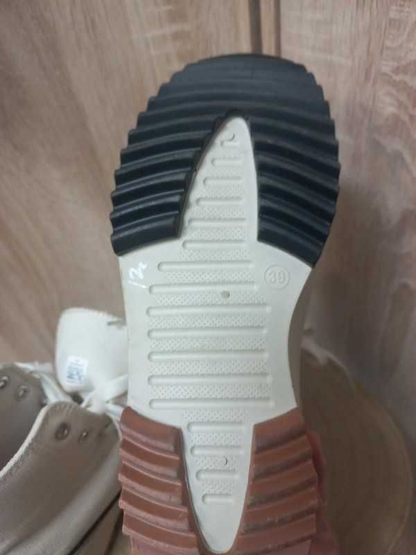 Buty trampki wysokie jasne jak nowe r.39
