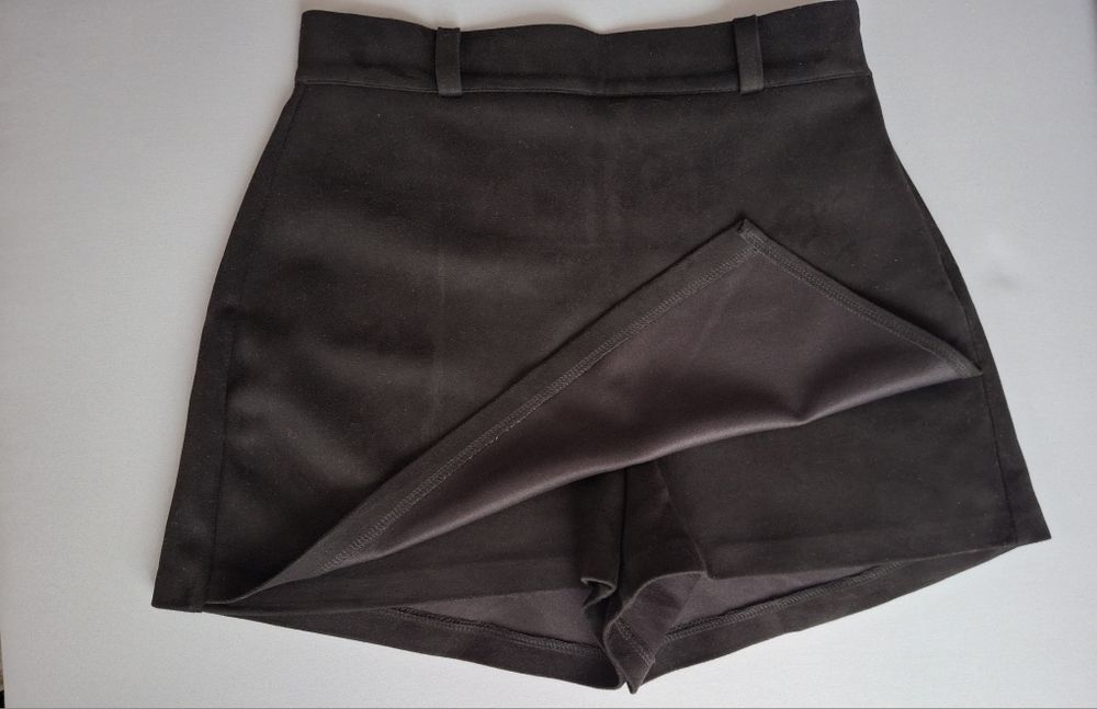 Спідниця - шорти Р. S - M