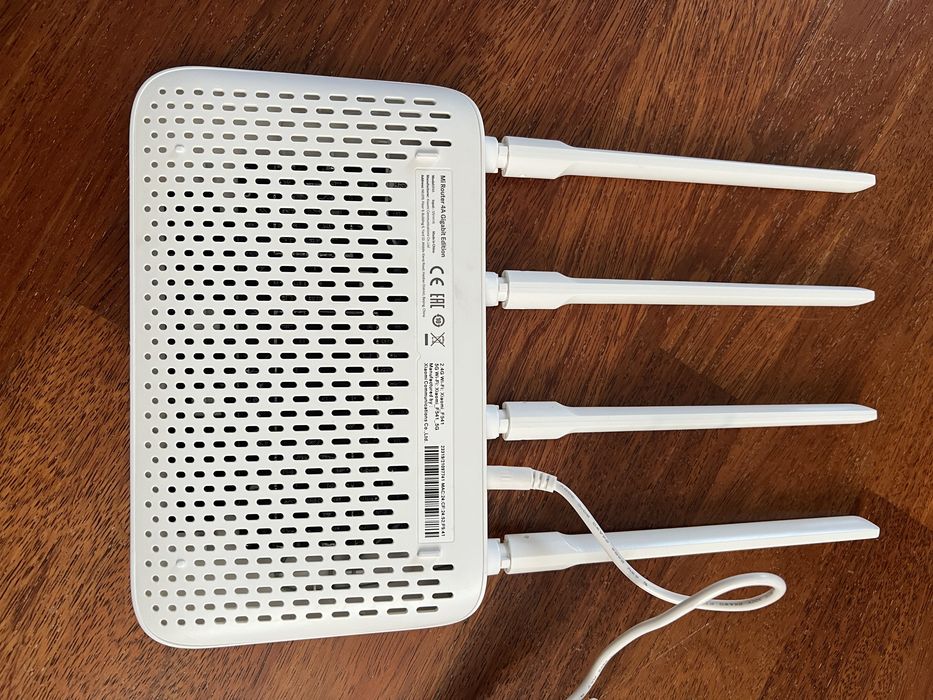 Роутер Xiaomi Mi 4A Gigabit Edition