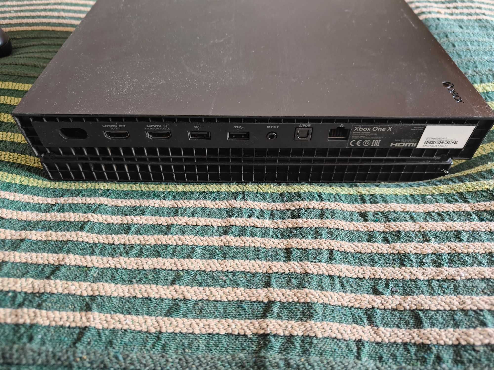 Consola Microsoft Xbox One X, 1Tb