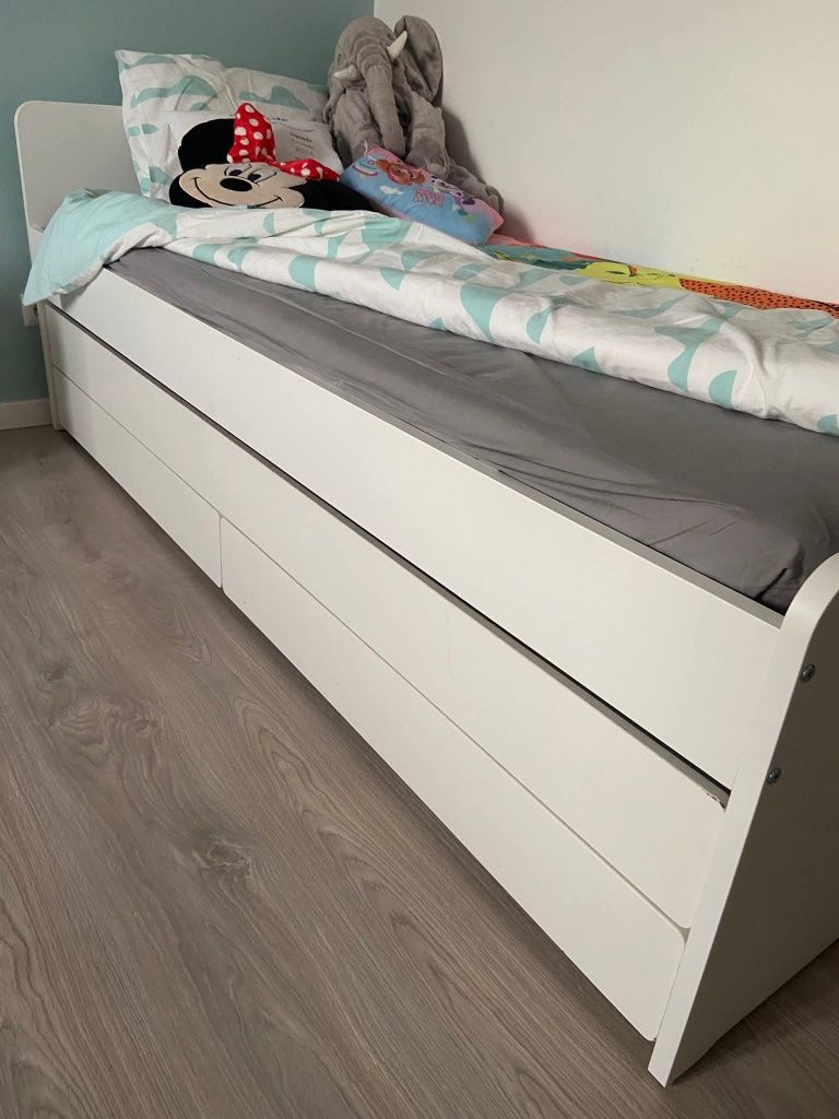Camas individuais ikea